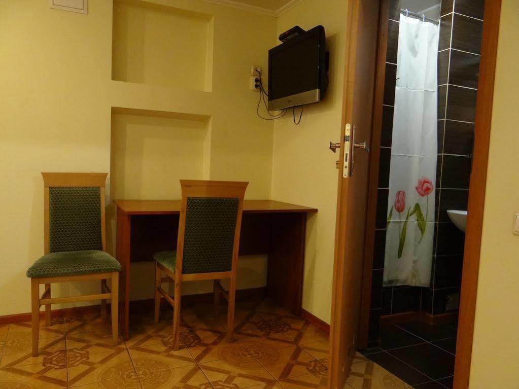 Hotel Desna Kut Kijev Kültér fotó